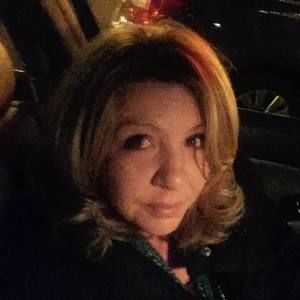 Meet your Posher, Christy