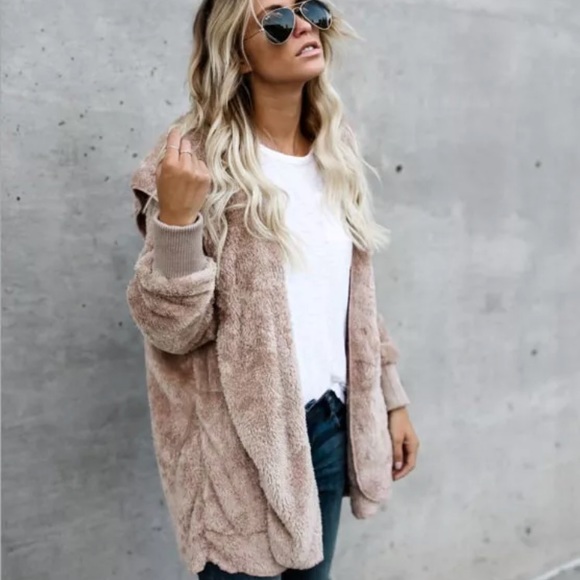 🌲SOLD OUT🌲Loose Fleece Cardigan - Picture 2 of 8