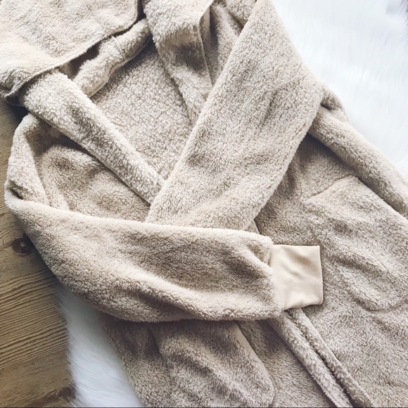 🌲SOLD OUT🌲Loose Fleece Cardigan - Picture 7 of 8