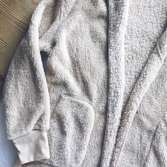 🌲SOLD OUT🌲Loose Fleece Cardigan - Picture 8 of 8