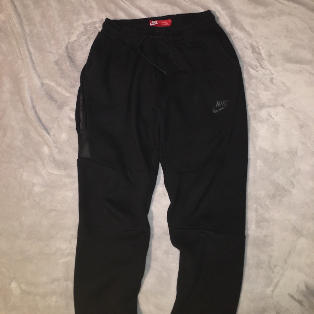 Nike Tech Sweatpants