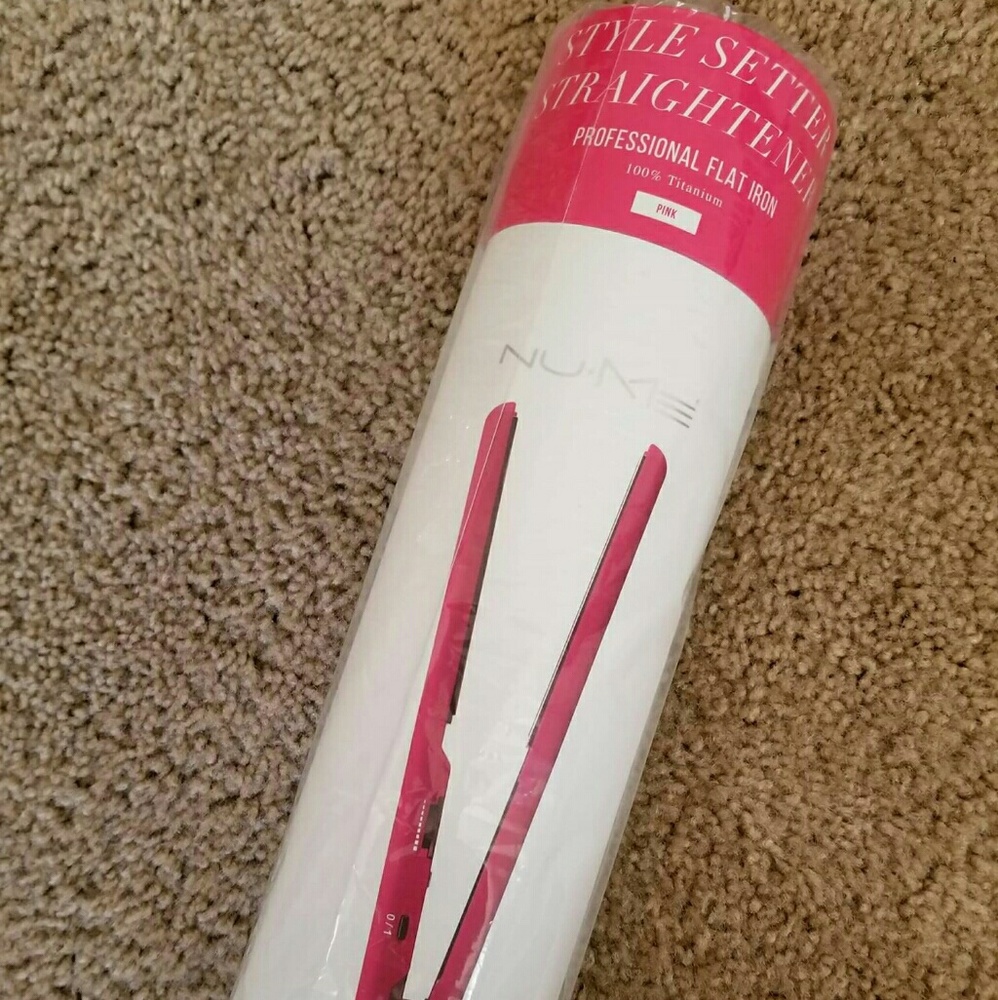 Nume style setter straightener