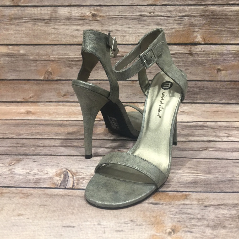 NIB Michael Antonio Metallic Jarrod Sandal Pewter