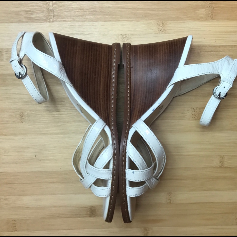 ✨sale✨Micheal Kors Leather Strap Wood Wedges  9