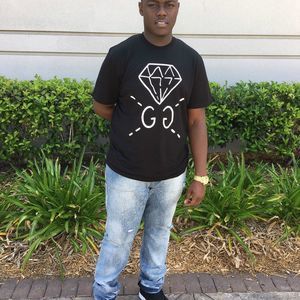 Meet your Posher, Eric