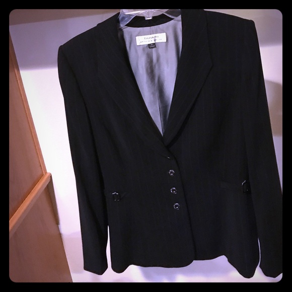 🎁TAHARI BLAZER SIZE: 14🎁 - Picture 1 of 2