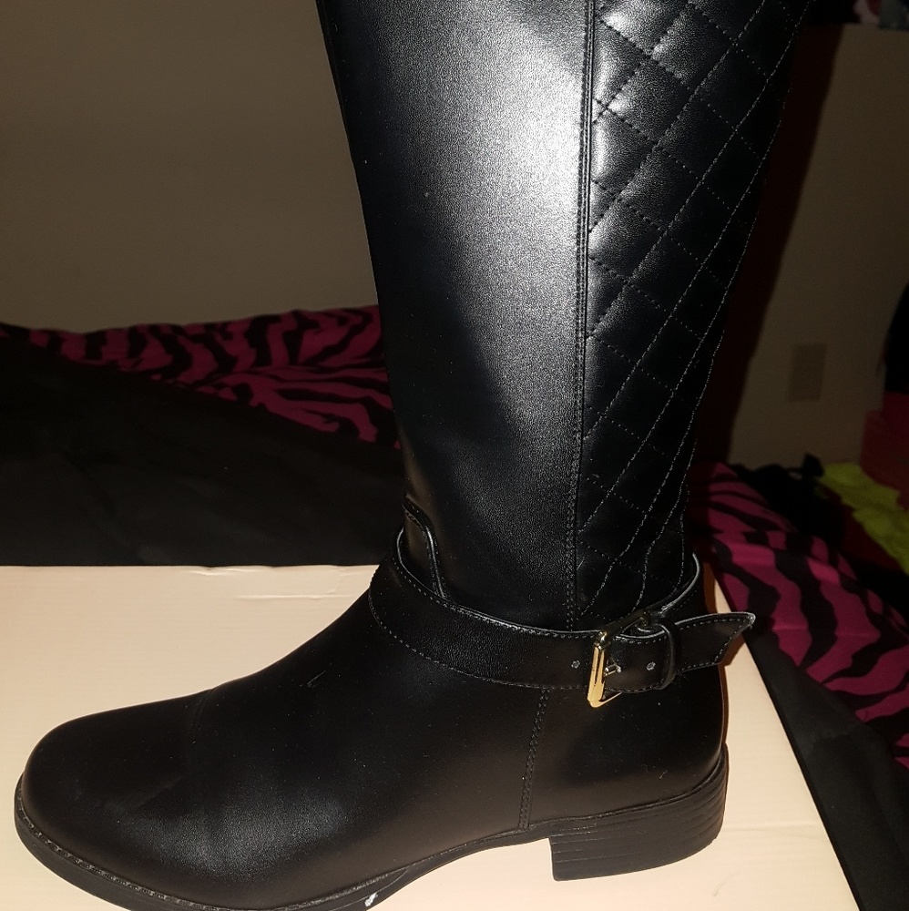 Black Horse Riding boots!