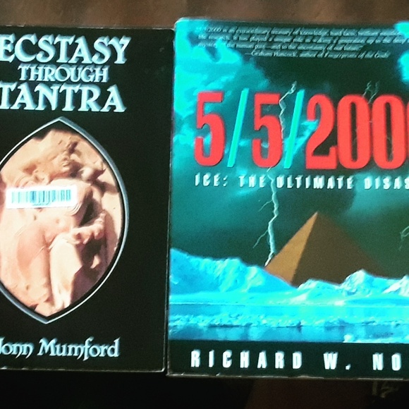 Books - Picture 3 of 5