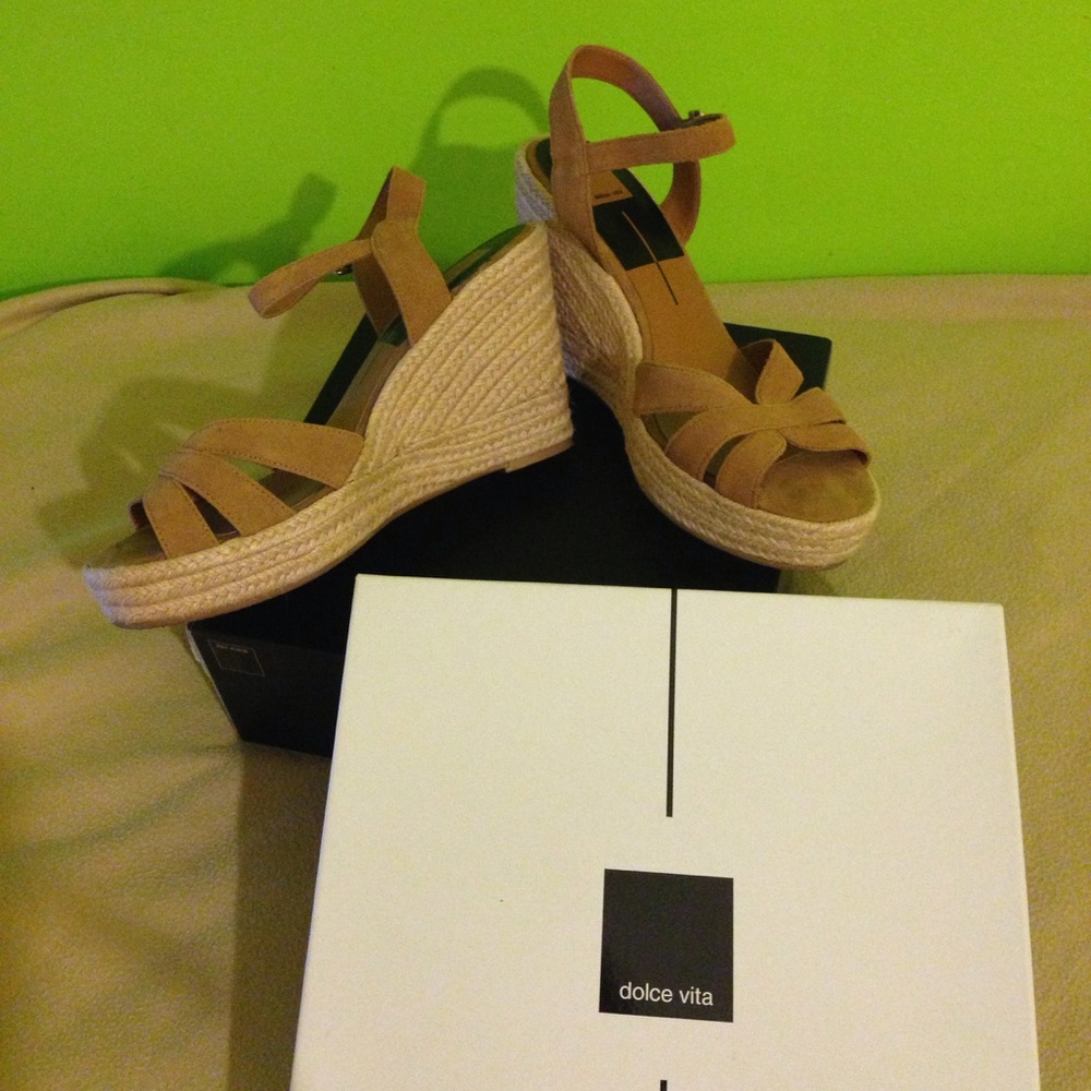 Dolce Vita Camel Suede Sandals Size 13