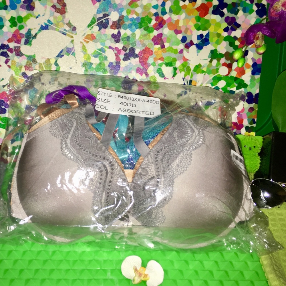🔥FINAL PRICE - 🔥40DD Bras, LOT of 6