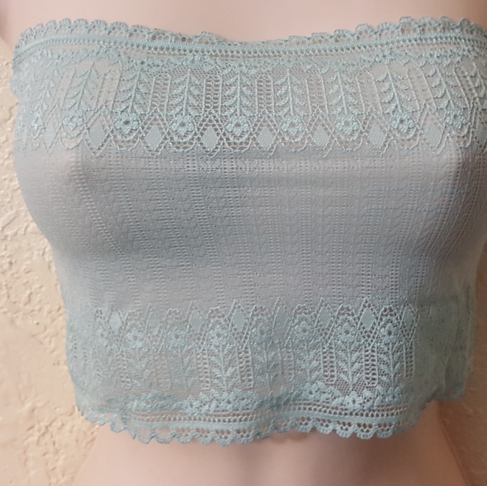 10 Chuns halter top