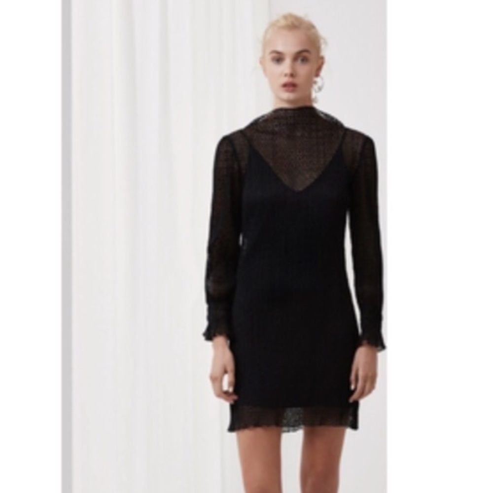 🎀NWT KeepSake Black Metallic Knit 🎀