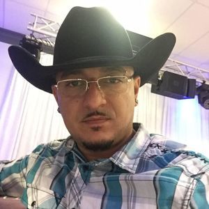 Meet your Posher, Fernando