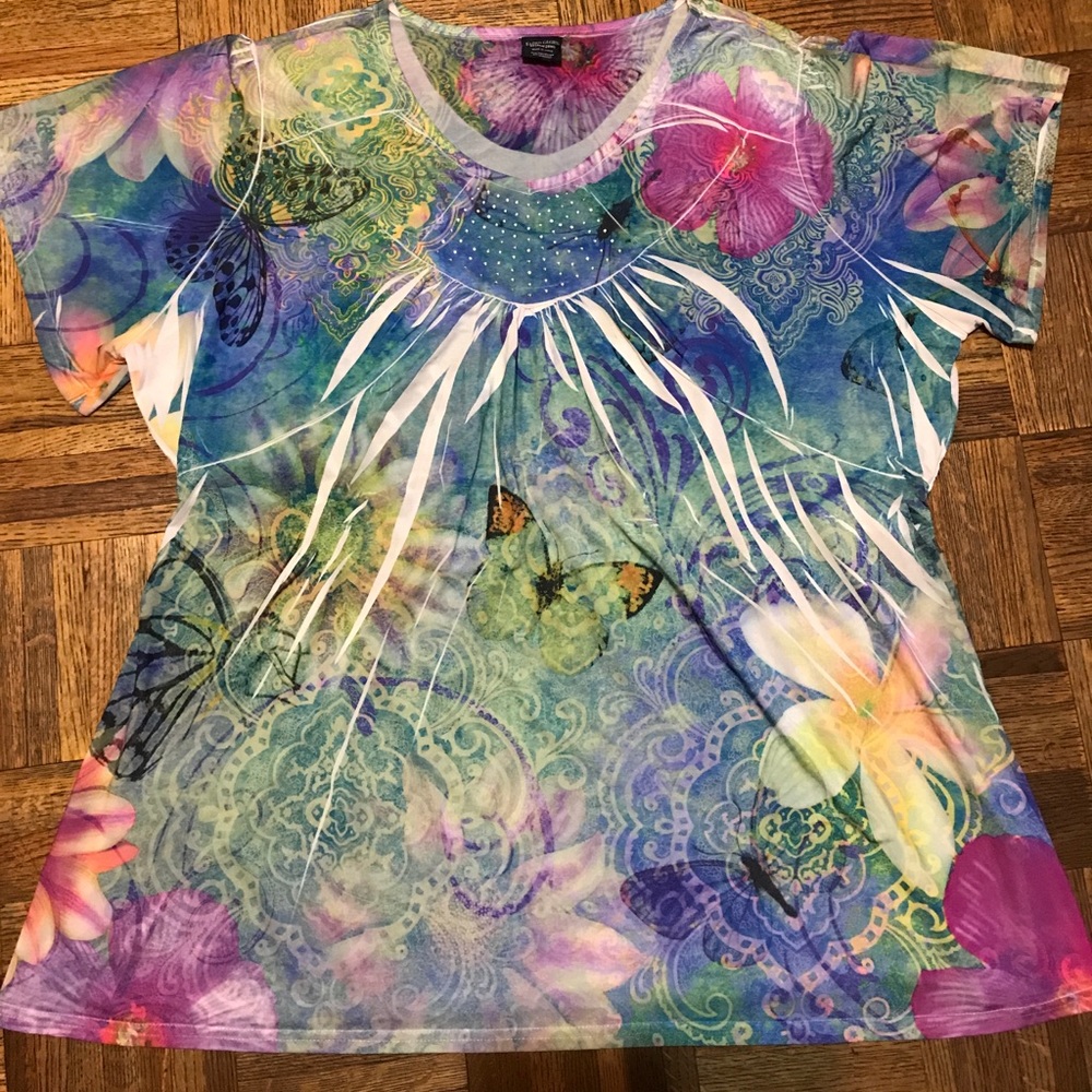 Women’s Colorful Butterfly Print Top Plus Size 3X
