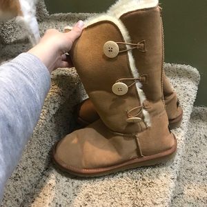 Bailey button ugg boots