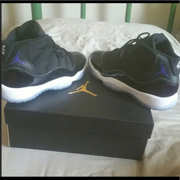Space Jam Retro Jordan’s 11 - Picture 1 of 4
