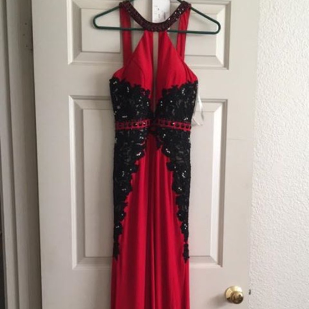 Formal Sherri Hill gown - Picture 3 of 6