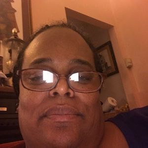 Meet your Posher, Candace