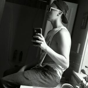 Meet your Posher, Joshua