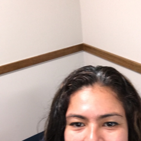 Meet your Posher, Gloria - Picture 1 of 1