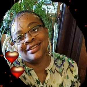 Meet your Posher, Vee