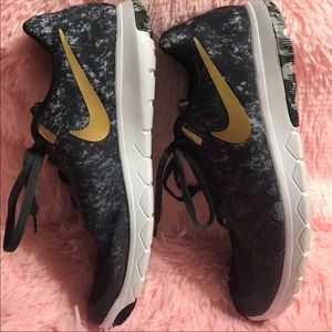 Nike Experience Run 6 Prem