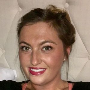 Meet your Posher, Carrie