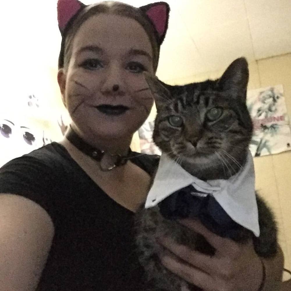 Meet your Posher, Katelyn