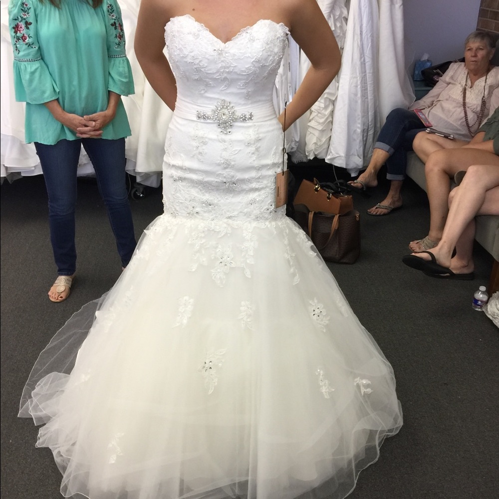 NEW with Tags wedding dres