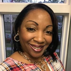 Meet your Posher, Yolanda