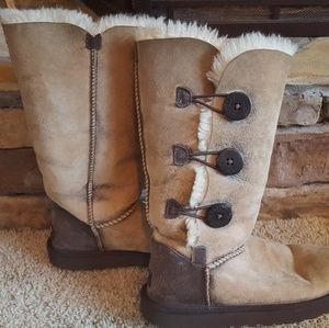 UGG  BAILEY 3 BUTTON BOOTS
