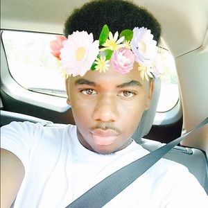 Meet your Posher, Nakia