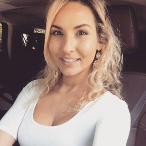 Meet your Posher, Yvette