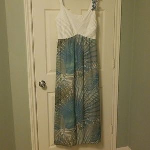 Beach Formal Maxi Dress New W/O tags