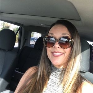 Meet your Posher, Tracy