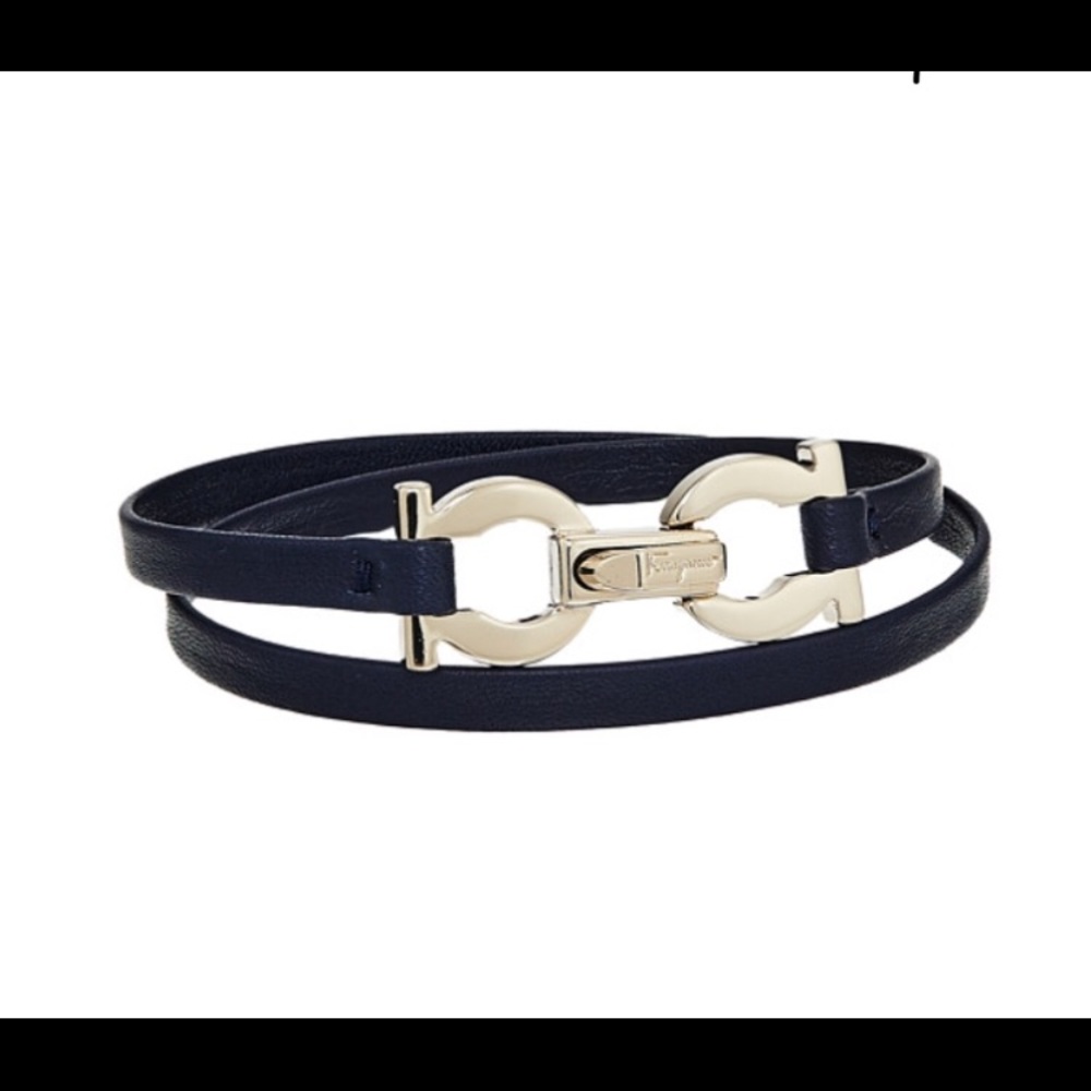FERRAGAMO GANCINO DOUBLE WRAP BRACELET! Navy.