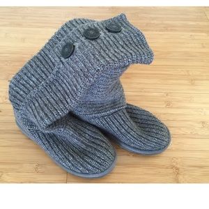 Ugg Cardi Boots Gray size 6