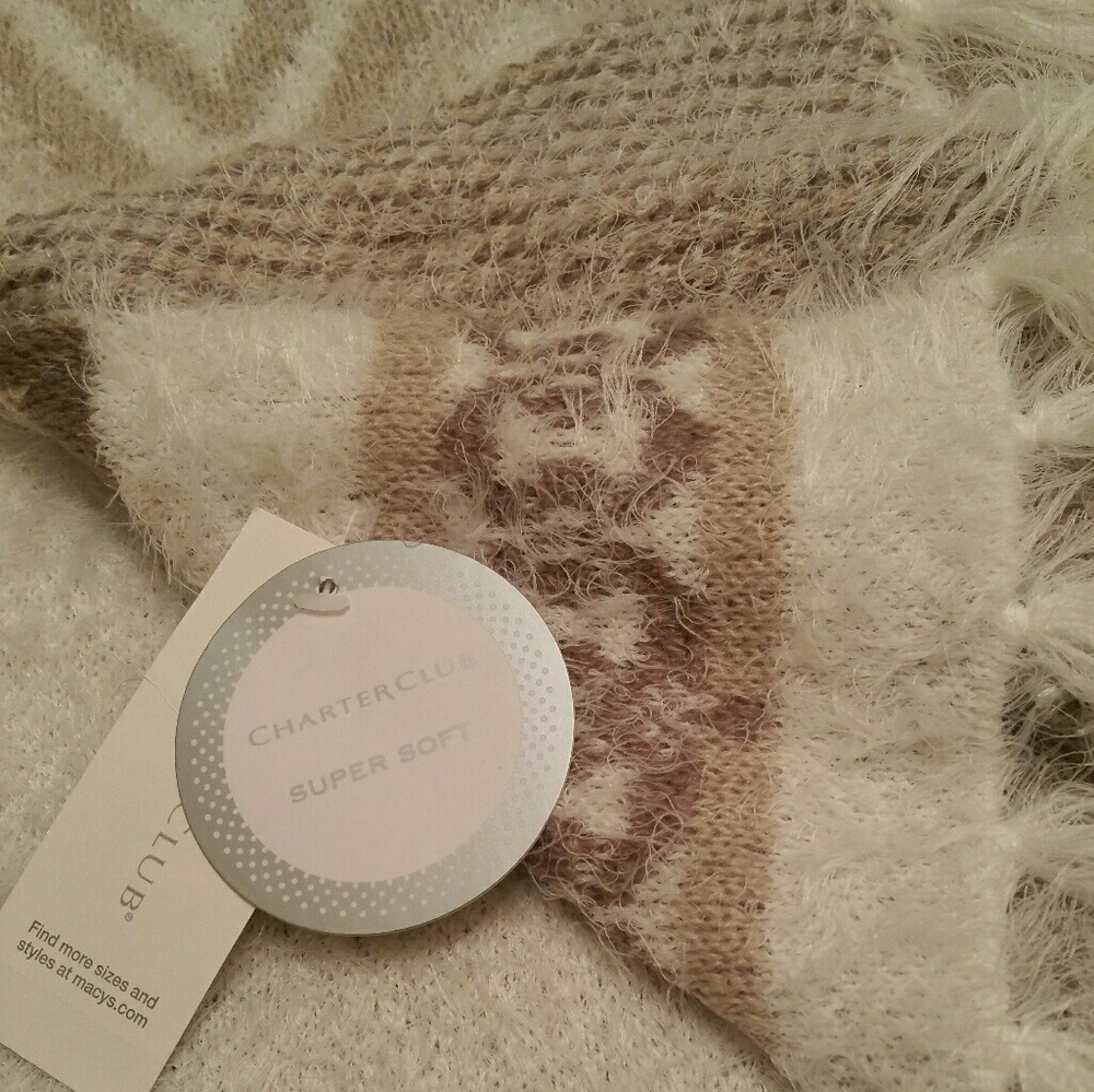 🏮SOLDOUT 🏮Charter Club Super Soft Neck wrap. - Picture 5 of 5