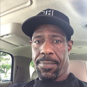 Meet your Posher, Leon