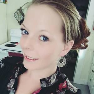 Meet your Posher, Stephanie