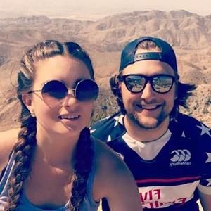 Meet your Posher, Carly