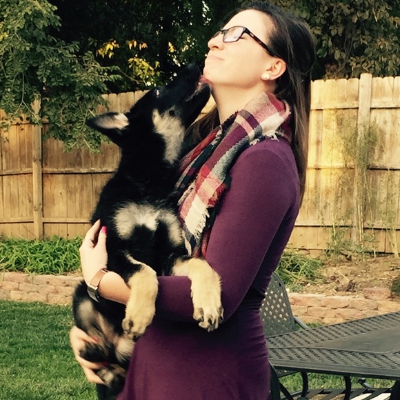 Meet your Posher, Rachel - Picture 2 of 3