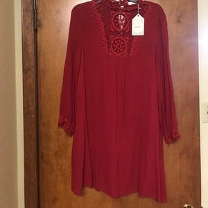 Red Entro dress. Size medium. NWT