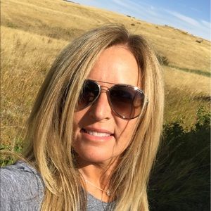 Meet your Posher, Becky