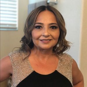 Meet your Posher, Esther