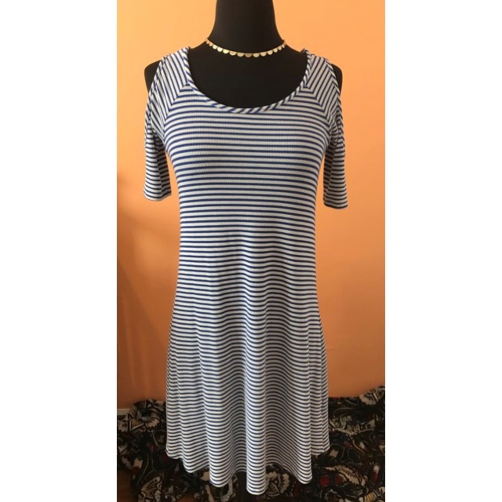 striped // cold shoulder dress // S