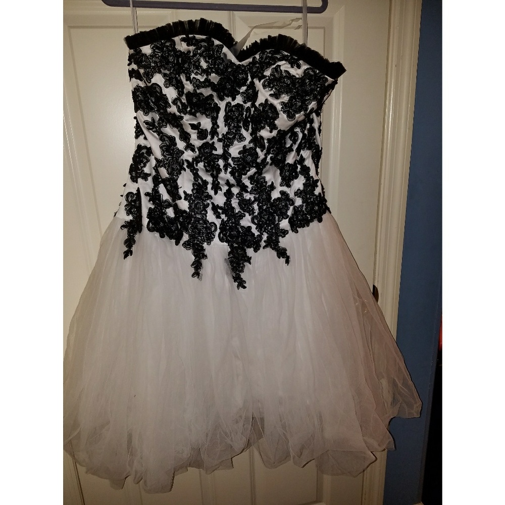 Black and white prom dress.