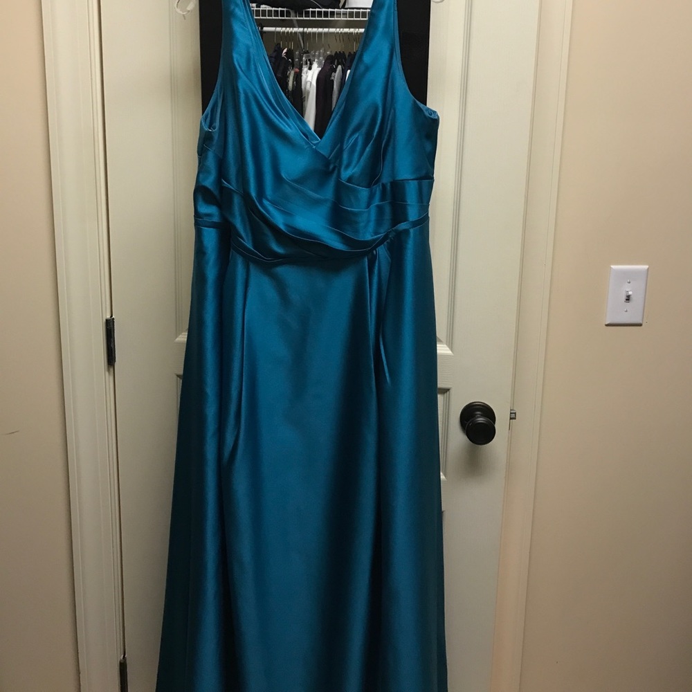 David's Bridal Formal Gown