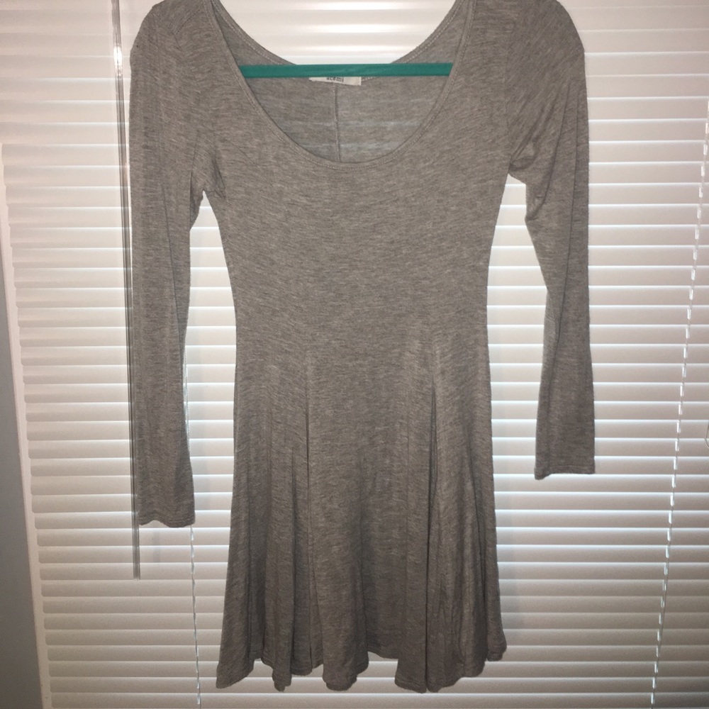 Long sleeve scoop neck mini