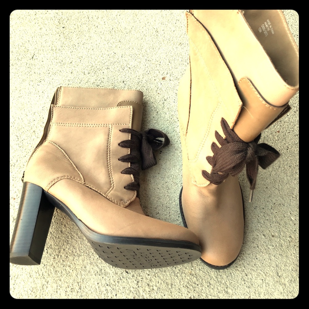 Military style 4” heel boots!